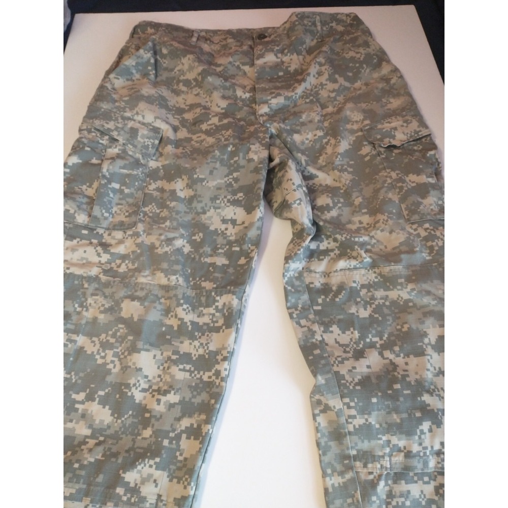 U S. Army Combat Uniform Large Long Trousers Digital Camo Pants‎